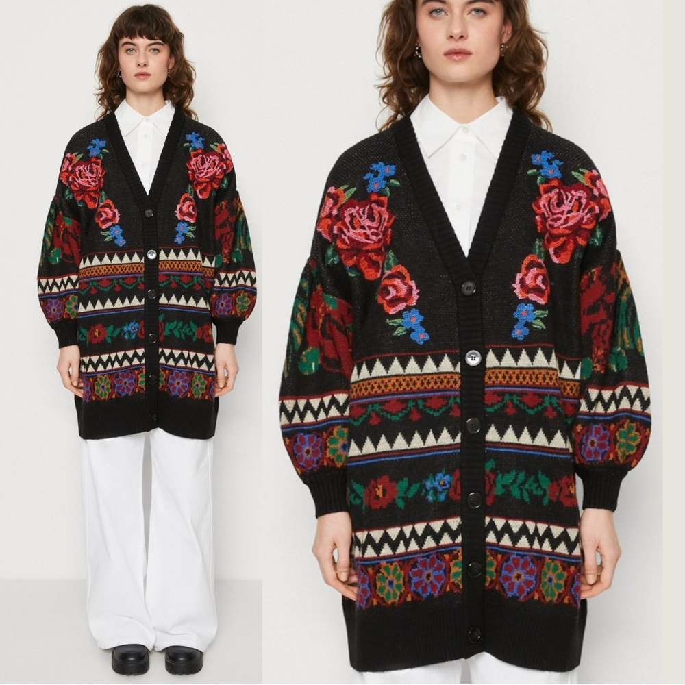 FARM Rio Black Floral Embroidered Chunky Cardigan with Red & Blue Roses - Picture 2 of 15